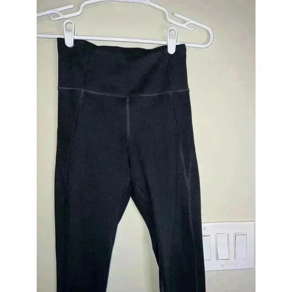 SOLD Girlfriend Collective leggings size small - Picture 8 of 8